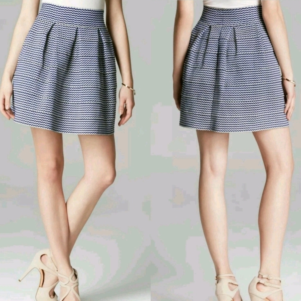Bloomingdales Alythea Blue and White Bandage Flare Women's Skirt M